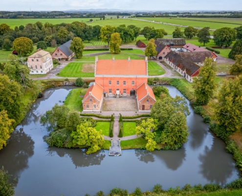 Annonsbild 3 695729 420 1 012 red